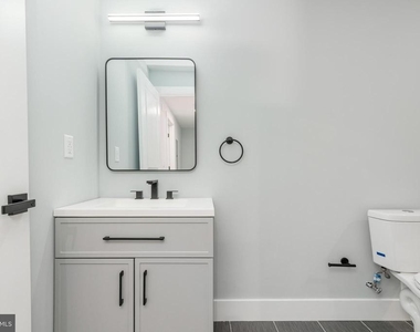 631 N Preston Street - Photo Thumbnail 4