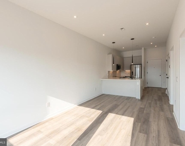3120 W Jefferson Street - Photo Thumbnail 8