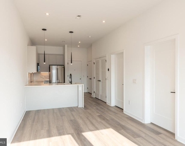 3120 W Jefferson Street - Photo Thumbnail 5