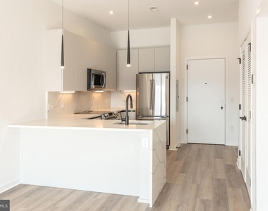 3120 W Jefferson Street - Photo Thumbnail 7