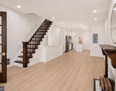 1519 N Dover Street - Photo Thumbnail 4