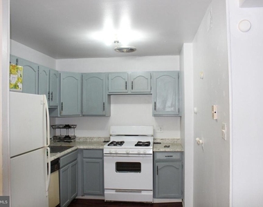 9462 Fairgreen,2nd Fl Lane - Photo Thumbnail 2