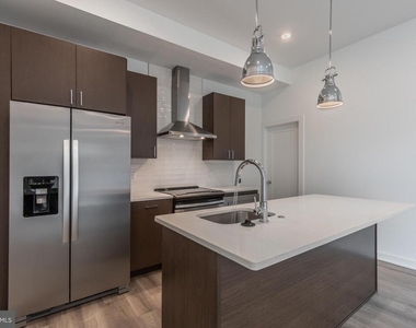 710 N 16th Street - Photo Thumbnail 1