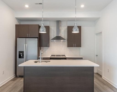710 N 16th Street - Photo Thumbnail 10
