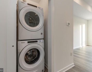 710 N 16th Street - Photo Thumbnail 9