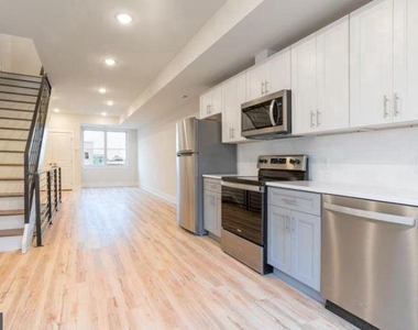 2531 N Mascher Street - Photo Thumbnail 22