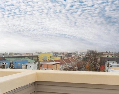 2531 N Mascher Street - Photo Thumbnail 14