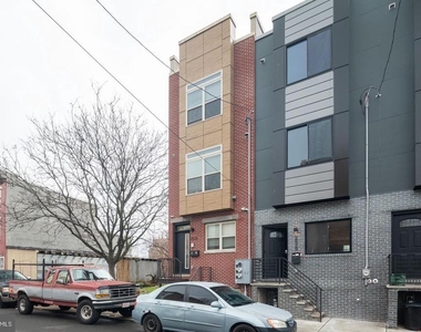 2531 N Mascher Street - Photo Thumbnail 2
