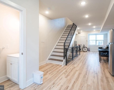 2531 N Mascher Street - Photo Thumbnail 7