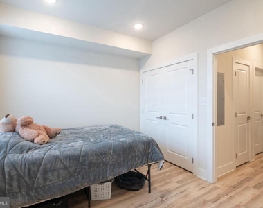 2531 N Mascher Street - Photo Thumbnail 9