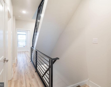 2531 N Mascher Street - Photo Thumbnail 10