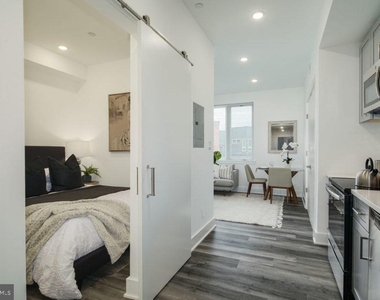 1245 Ridge Avenue - Photo Thumbnail 11