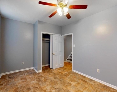 652 N 36th Street - Photo Thumbnail 10