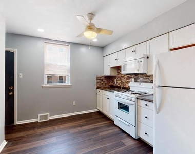 652 N 36th Street - Photo Thumbnail 2