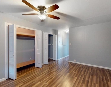 652 N 36th Street - Photo Thumbnail 4