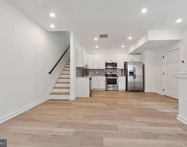 4061 Powelton Avenue - Photo Thumbnail 8