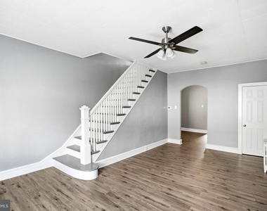 1631 S Etting Street - Photo Thumbnail 2