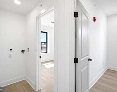 1720 N 24th Street - Photo Thumbnail 5