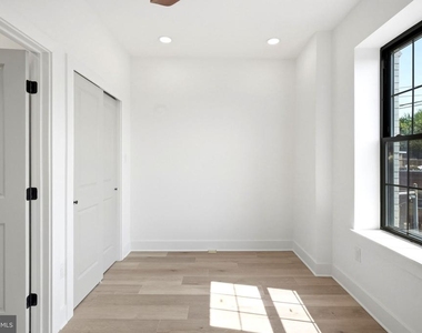 1720 N 24th Street - Photo Thumbnail 12