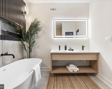 1146 N 3rd Street - Photo Thumbnail 16