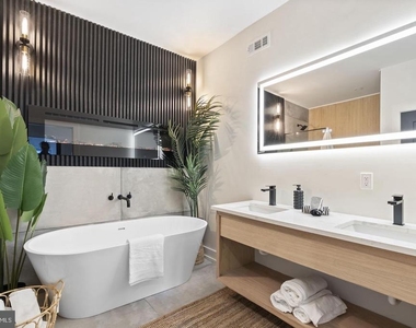 1146 N 3rd Street - Photo Thumbnail 17