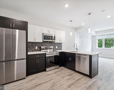 6144 Germantown Avenue - Photo Thumbnail 7
