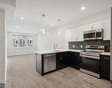 6144 Germantown Avenue - Photo Thumbnail 9