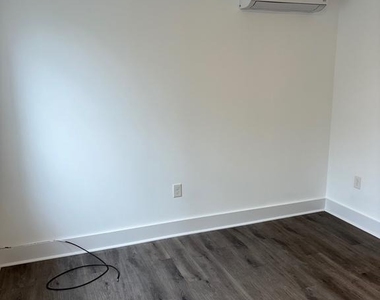 3244 N 20th Street - Photo Thumbnail 15