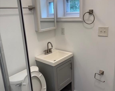 3244 N 20th Street - Photo Thumbnail 5