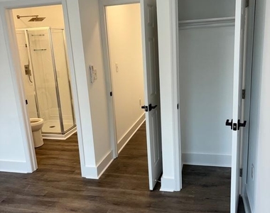 3244 N 20th Street - Photo Thumbnail 14