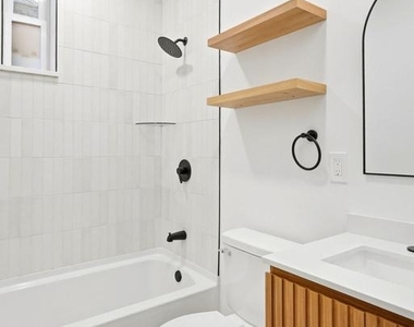 2456 N 19th Street - Photo Thumbnail 4