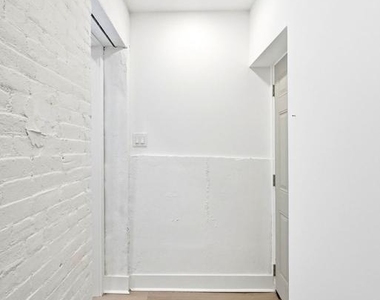 2456 N 19th Street - Photo Thumbnail 10