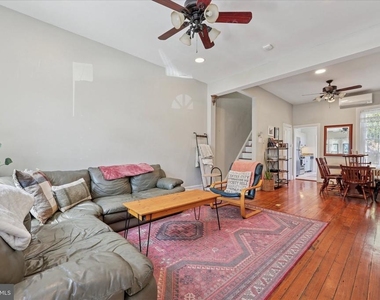 466 Conarroe Street - Photo Thumbnail 5