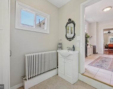 466 Conarroe Street - Photo Thumbnail 11