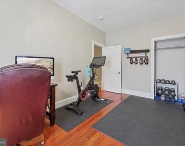466 Conarroe Street - Photo Thumbnail 17