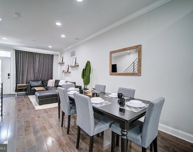 1513 S Lambert Street - Photo Thumbnail 3