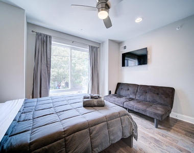 1513 S Lambert Street - Photo Thumbnail 7