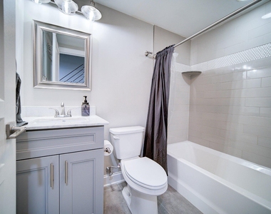 1513 S Lambert Street - Photo Thumbnail 11