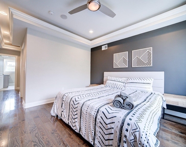 1513 S Lambert Street - Photo Thumbnail 15