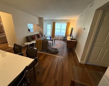 111 Fieldcrest Street - Photo Thumbnail 6