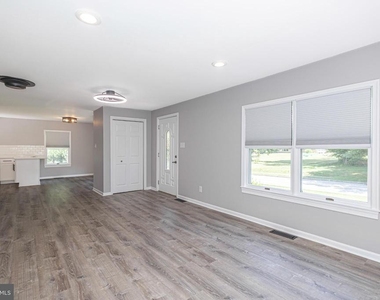 125 Richardson Road - Photo Thumbnail 4
