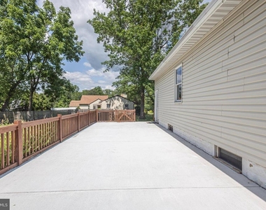 125 Richardson Road - Photo Thumbnail 32
