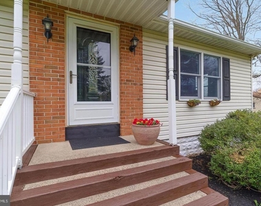 125 Richardson Road - Photo Thumbnail 44