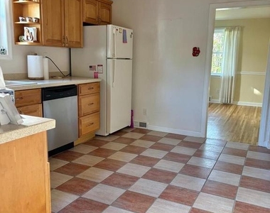 154 Wyndmoor Road - Photo Thumbnail 7