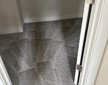 702 Peony Lane - Photo Thumbnail 6
