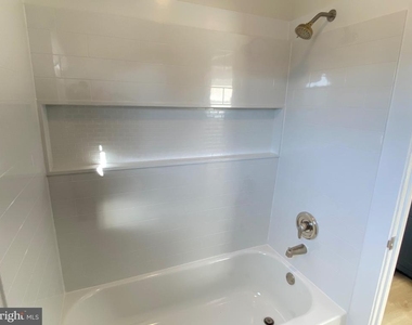517 Grant Avenue - Photo Thumbnail 7
