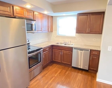 517 Grant Avenue - Photo Thumbnail 2