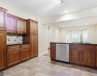 44 Gaylord Court - Photo Thumbnail 13