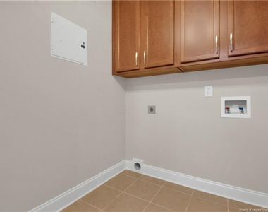 1908 Harcourt Circle - Photo Thumbnail 16