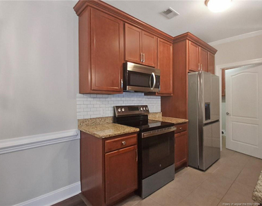 1908 Harcourt Circle - Photo Thumbnail 14